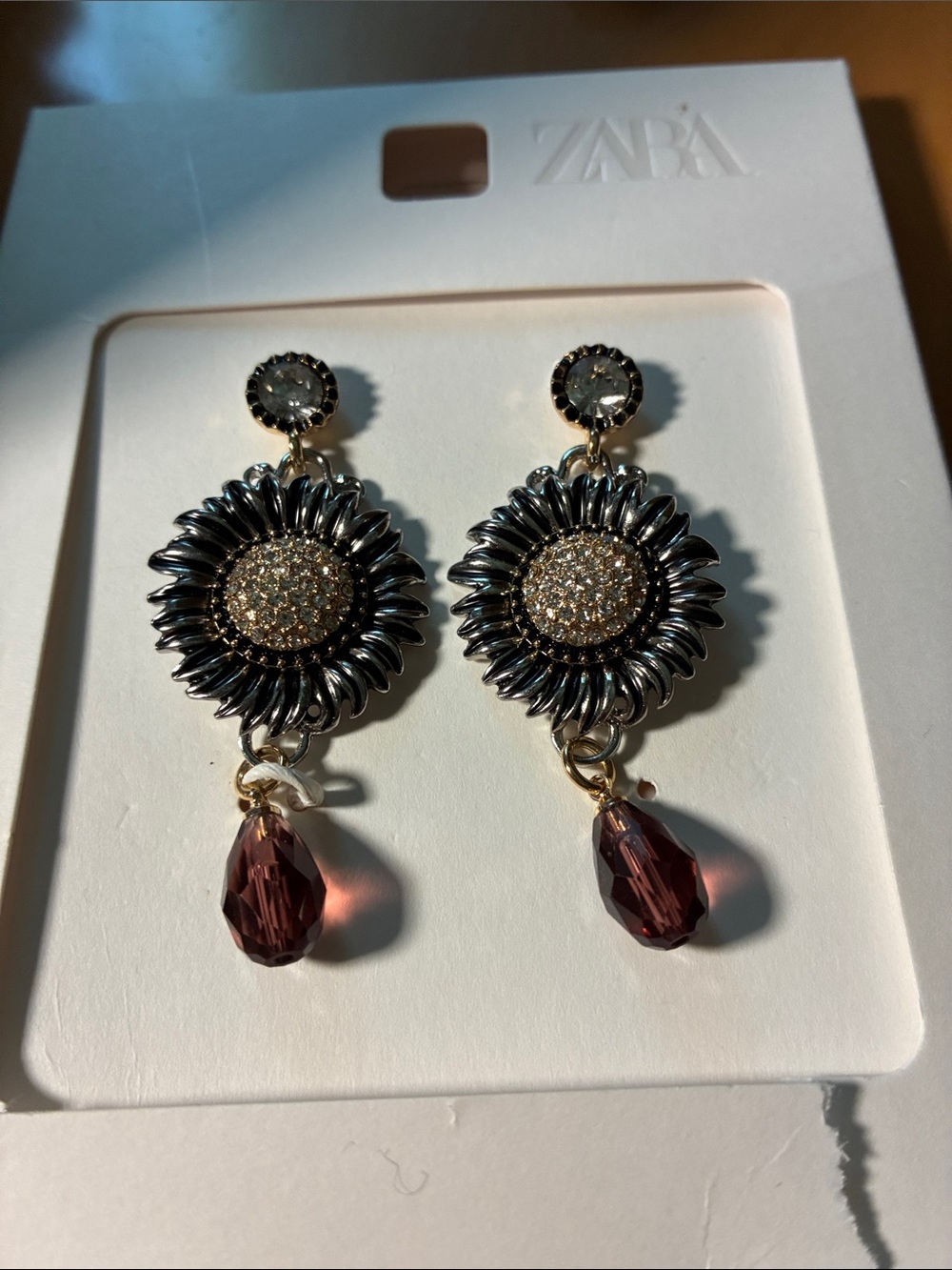 ZARA Black Sunflower Earrings with Burgundy Teardrop